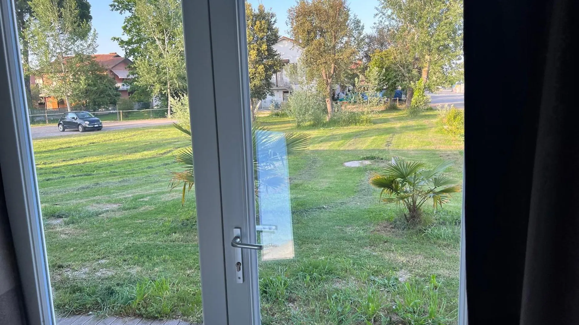 Guest house Starwake Rooms On The Lake Porto Fuori